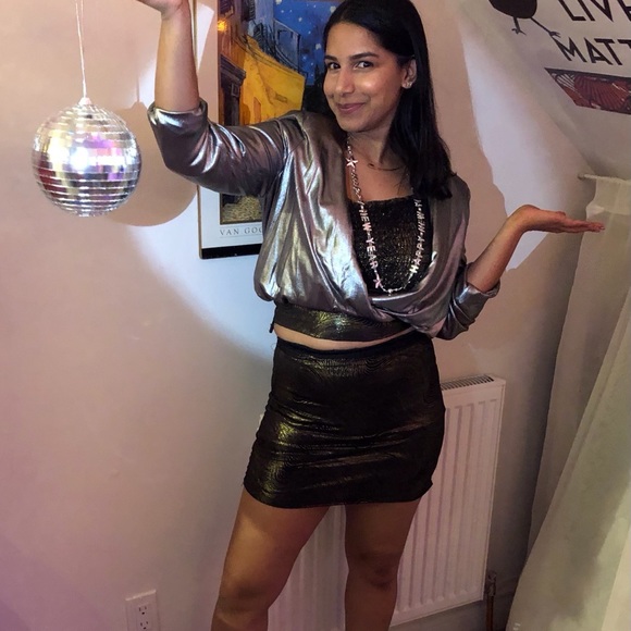 Silver Collared Shrug - Picture 3 of 3